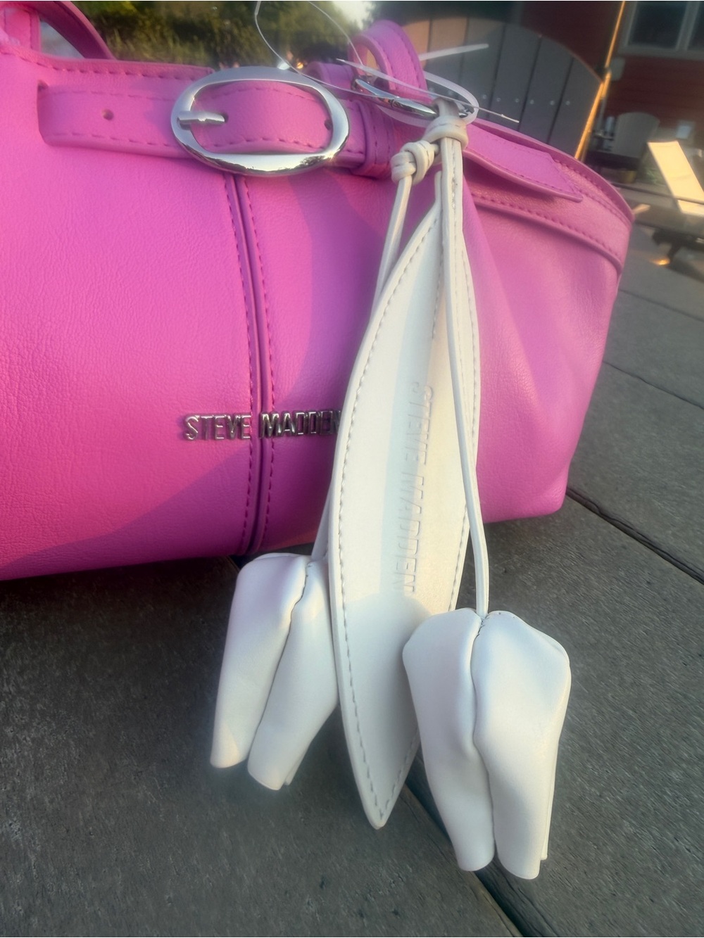 Steve Madden BGINNA Fuchsia Pink Shoulder Bag NWT Tulip Charm
